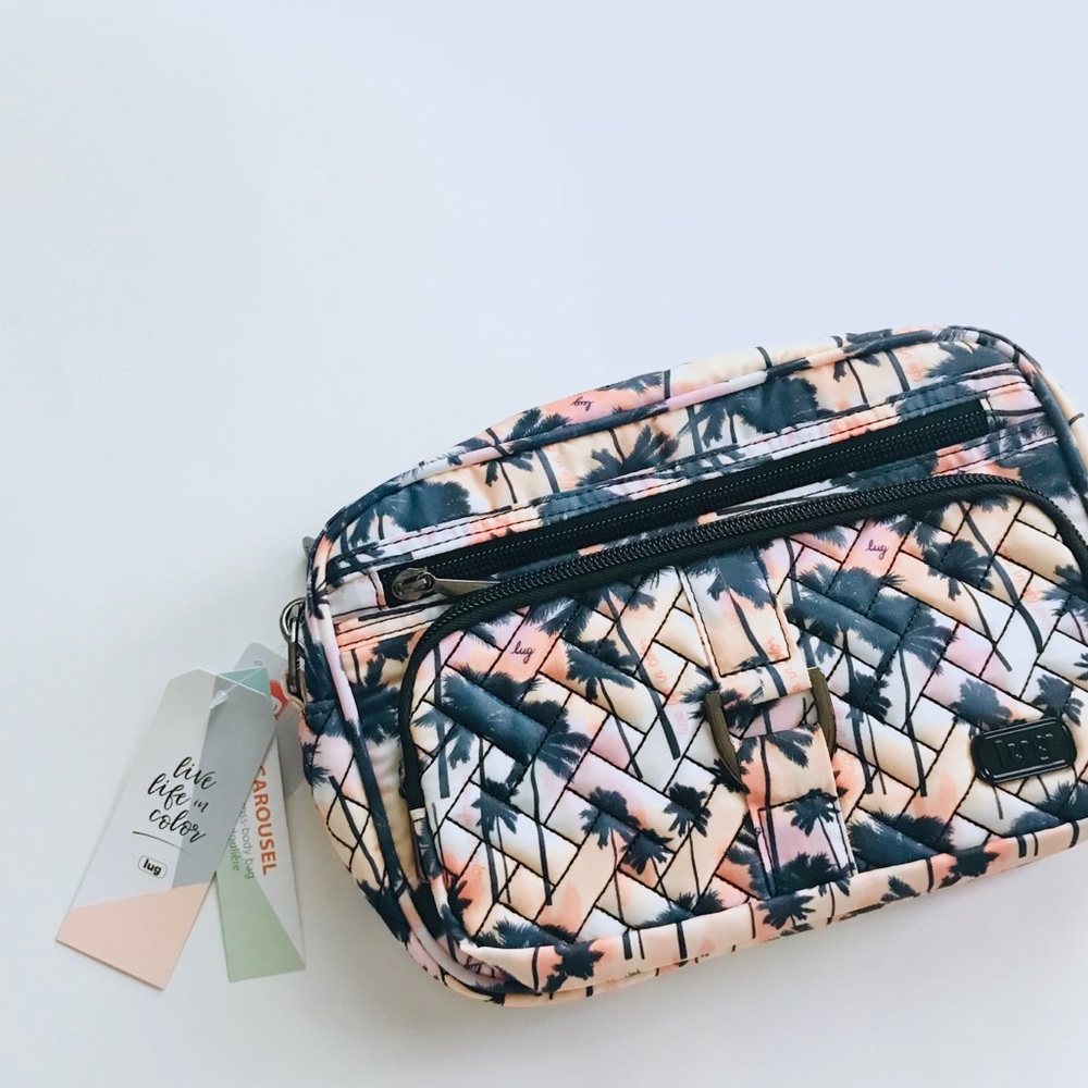 LUG Carousel 3, Palm Sunset